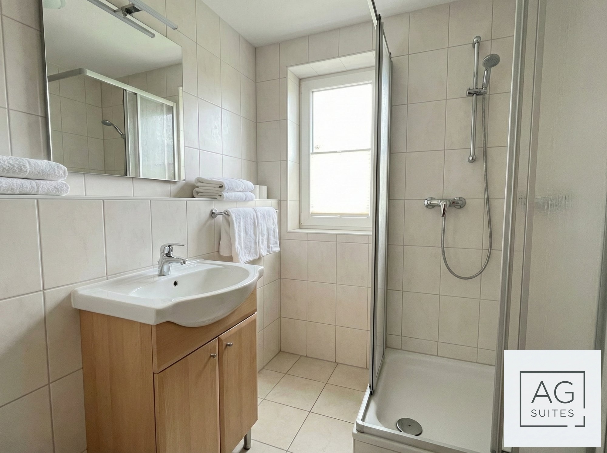 Bay View Prestige Apartment elegant bathroom